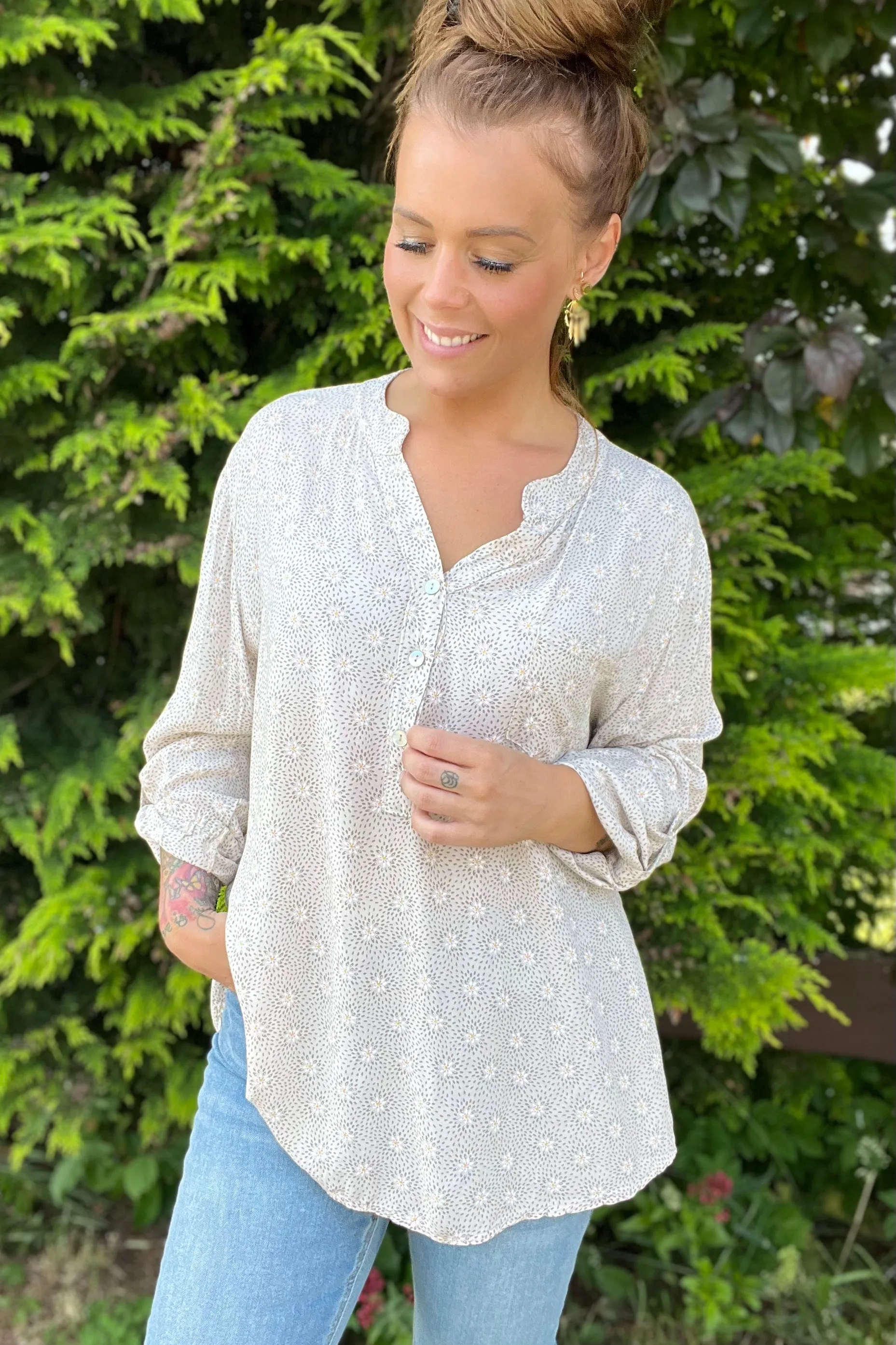 8053 Shirt | Magurit Sabbia | Skjorte fra Marta du Chateau