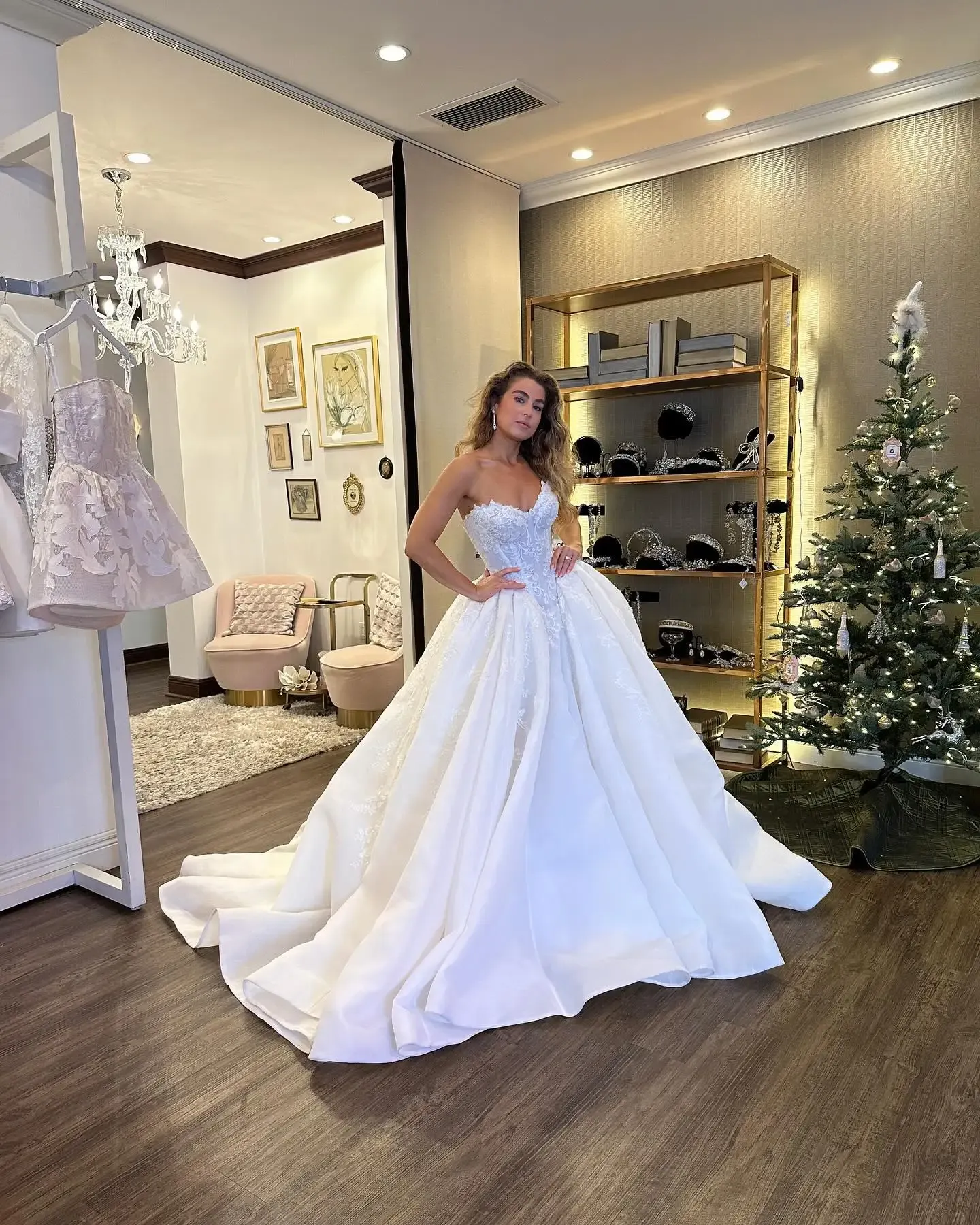 A-line Wedding Dress Sweetheart Neck Bridal Gowns Lace Appliques Ivory Corset Bride Dresses      fg5992