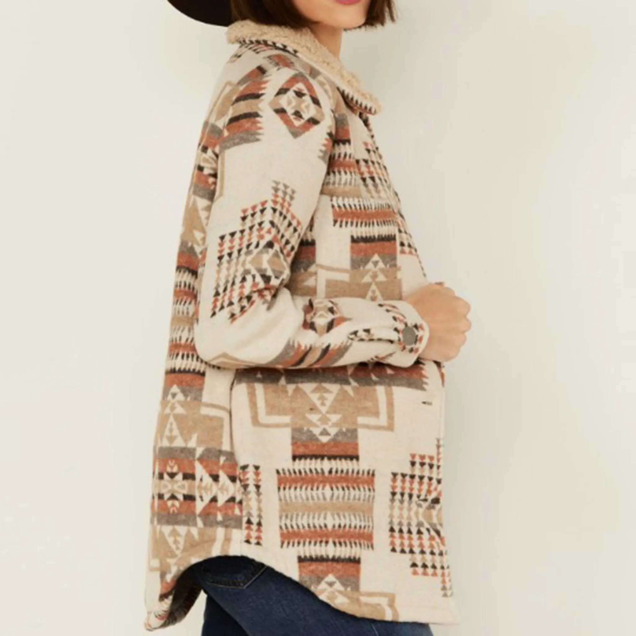 Cotton & Rye Women's Ivory Aztec Sherpa Jacket