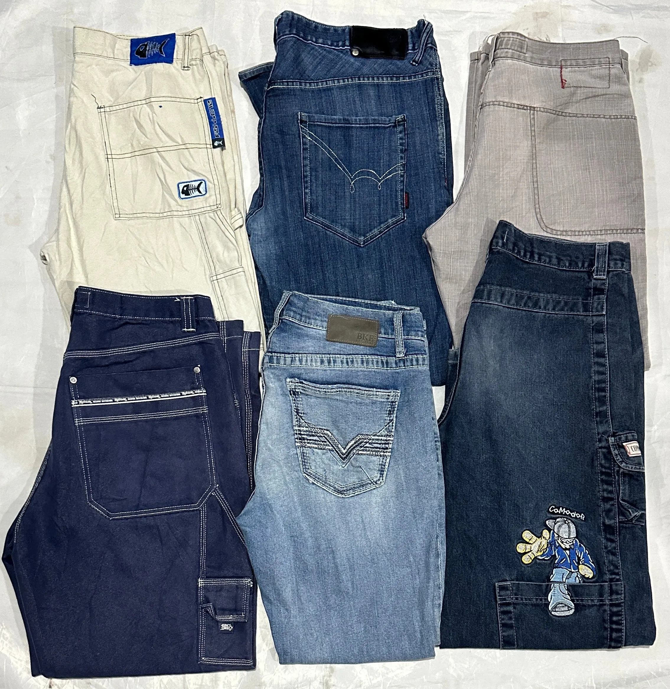 Hip-hop jeans (Southpole, Shack, Fishbone, Rednum, BKE, Comodor, Billabong, AKDMKS, Ramp Roper, Mjeans, Red Ape, Rip Curl, Intense, Sevenoneseven, CSV UNLTD, Averix, Sean John, Enyce, Rocawear, Silver Jeans, Le Jean de, Paco) 30 piece