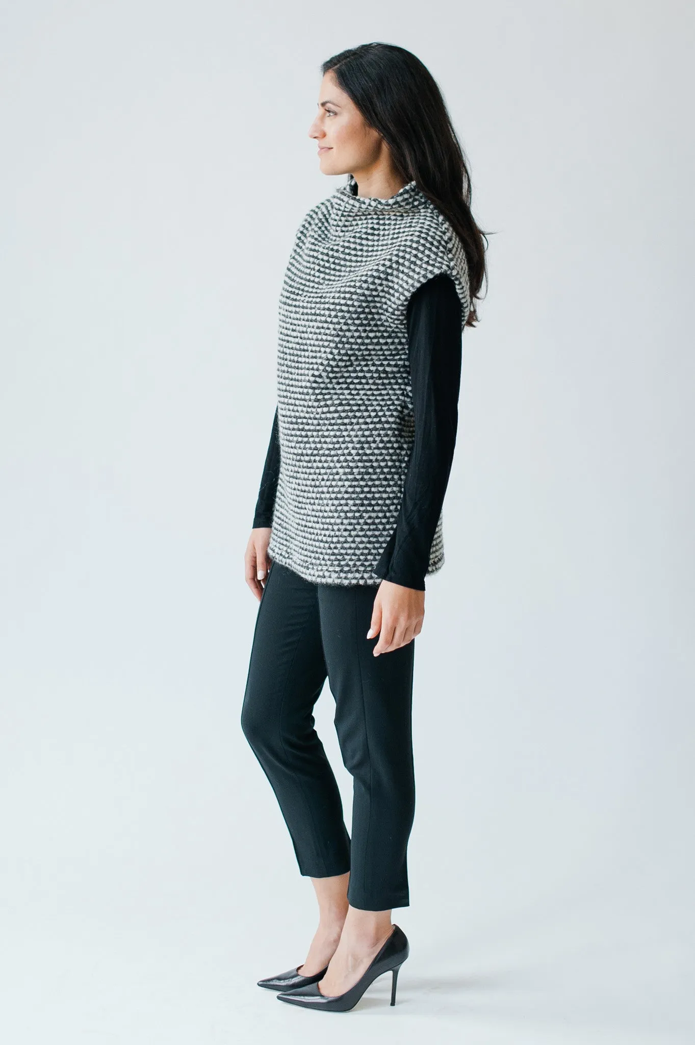 Notting Hill Cap Sleeve Sweater  - Black and White