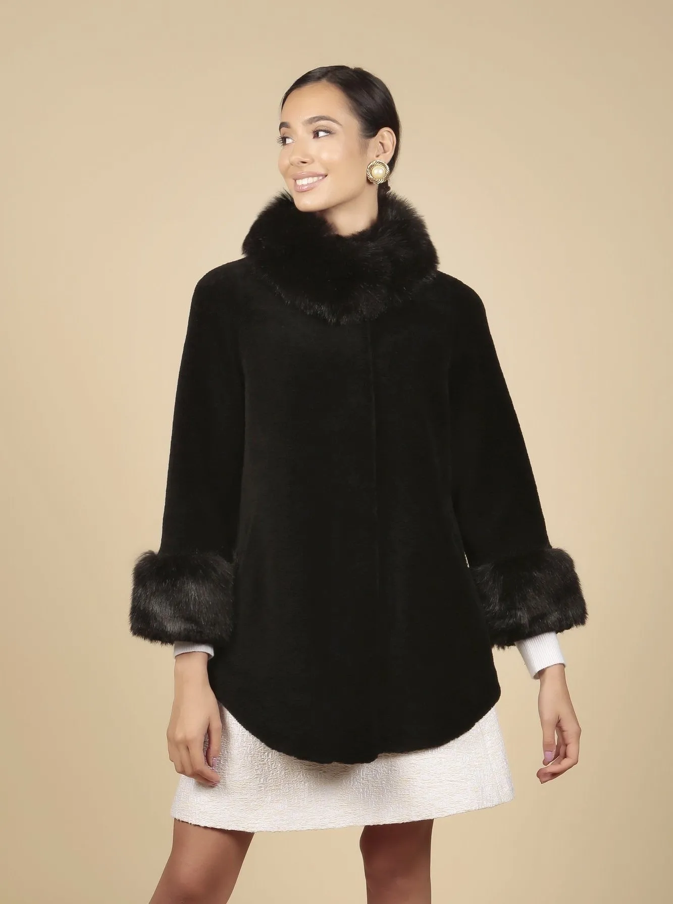 'Scarlett' Wool Cape Coat in Nero