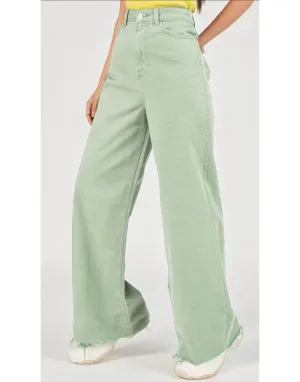 Super Wide Leg Jeans in Pistachio Green