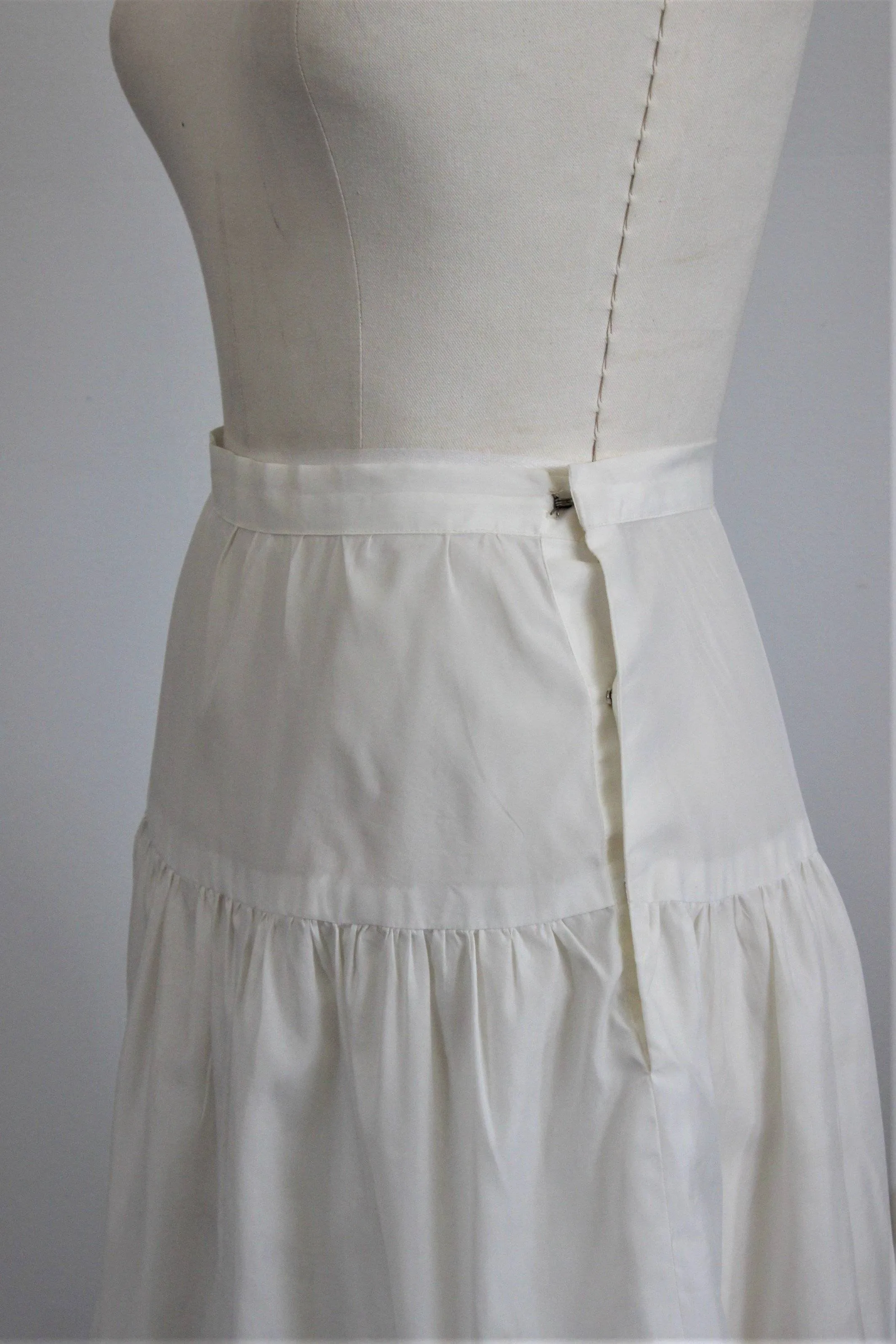 Vintage 1940s Ivory Crinoline, Petticoat