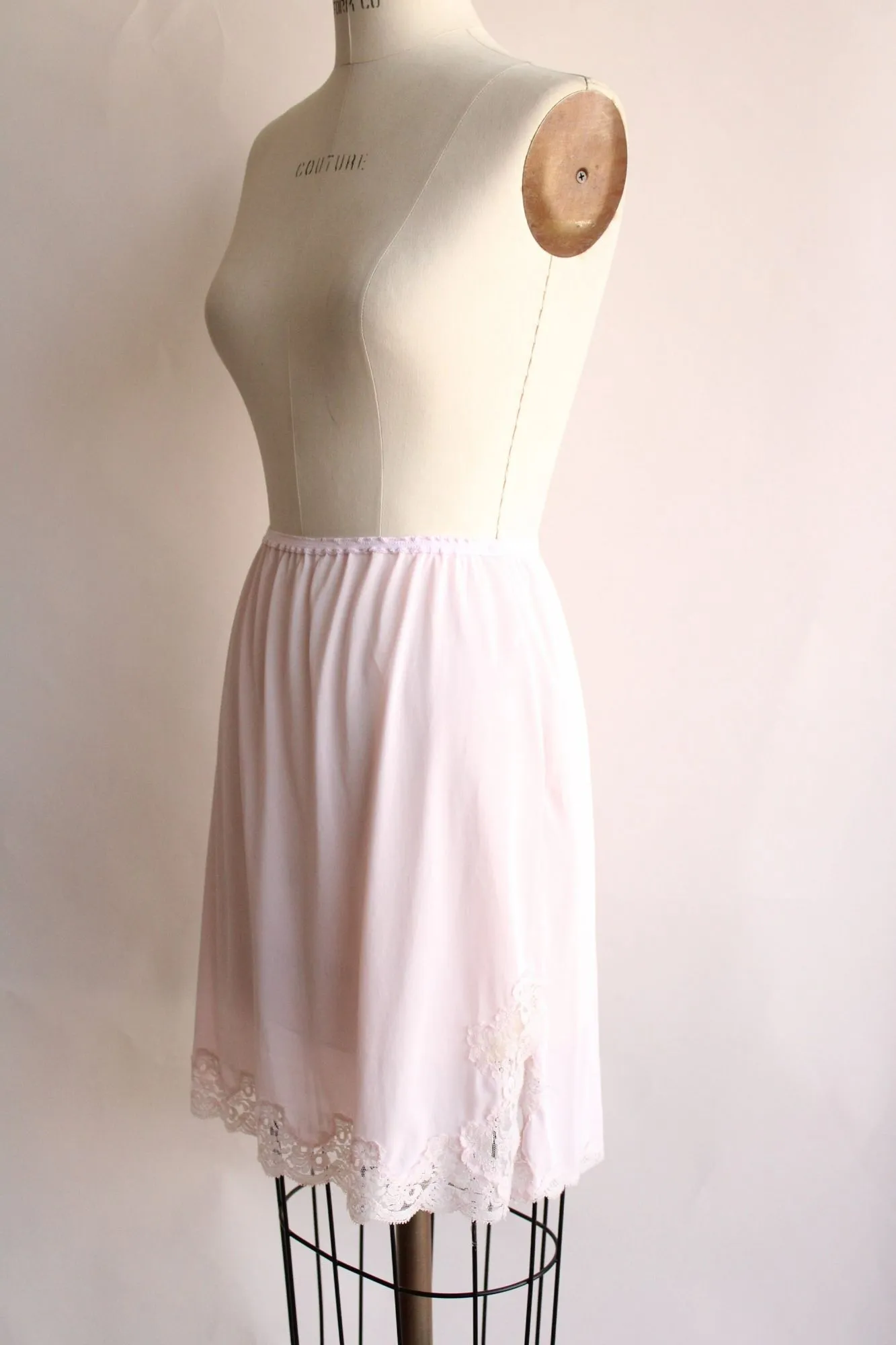 Vintage 1960s Mistee Pink Nylon Half Slip